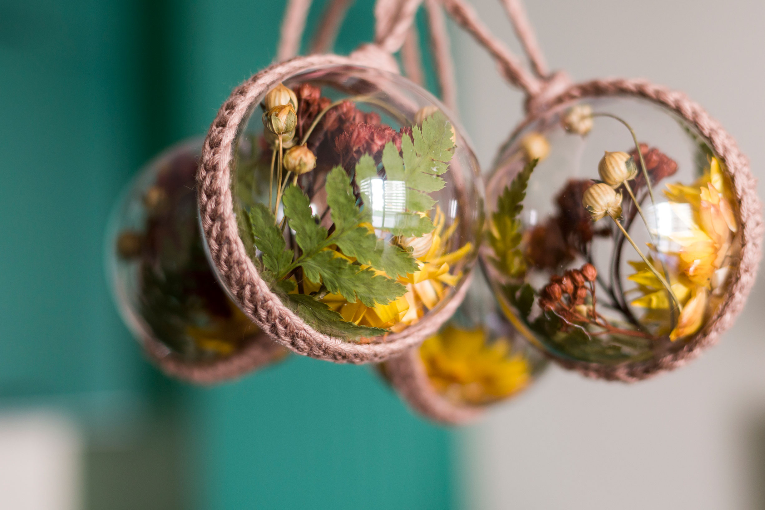 Bombeczki / kocanka, paproć, len, krwawnik, włóczka - obrazek 4