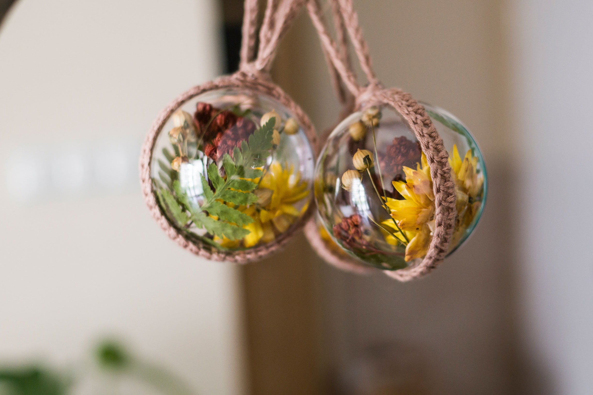 Bombeczki / kocanka, paproć, len, krwawnik, włóczka - obrazek 5