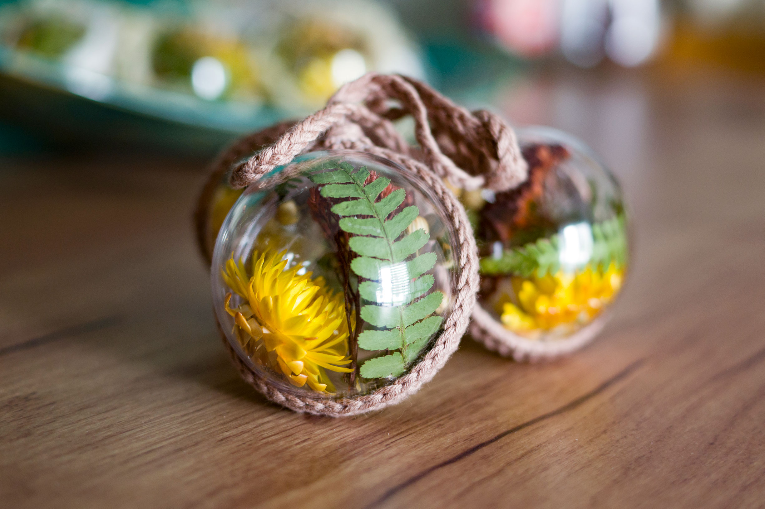 Bombeczki / kocanka, paproć, len, krwawnik, włóczka - obrazek 3