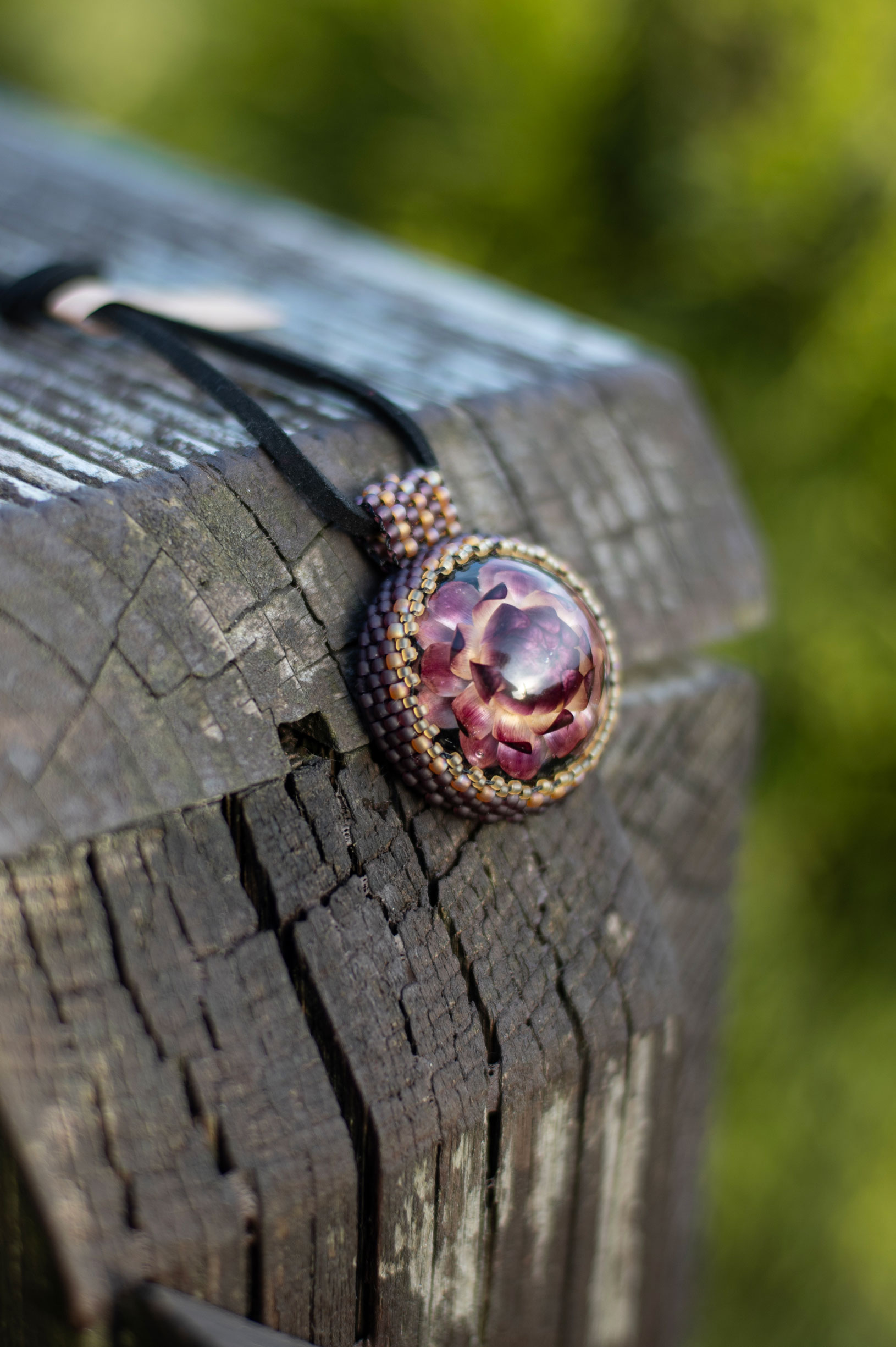 Wisiorek obszywany „MONIKA” - obrazek 2