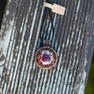 Wisiorek obszywany „MONIKA”