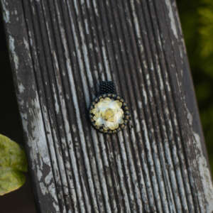 Wisiorek obszywany „MONIKA”