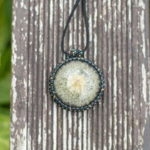 Wisiorek obszywany „KINGA”