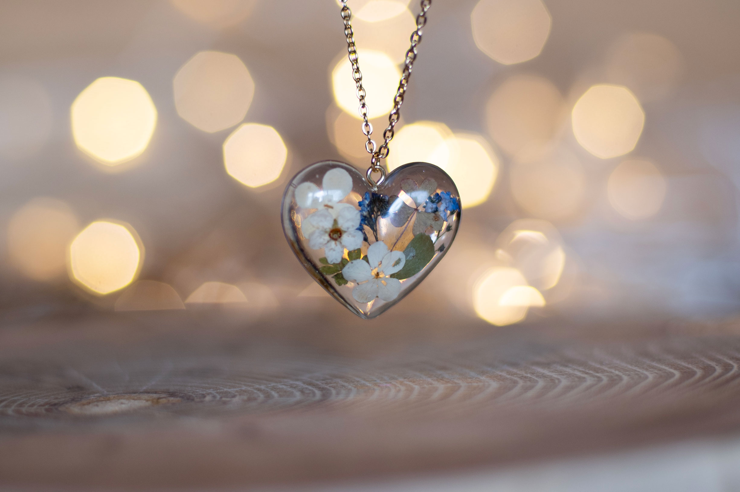 Wisiorek w kształcie serca - obrazek 2