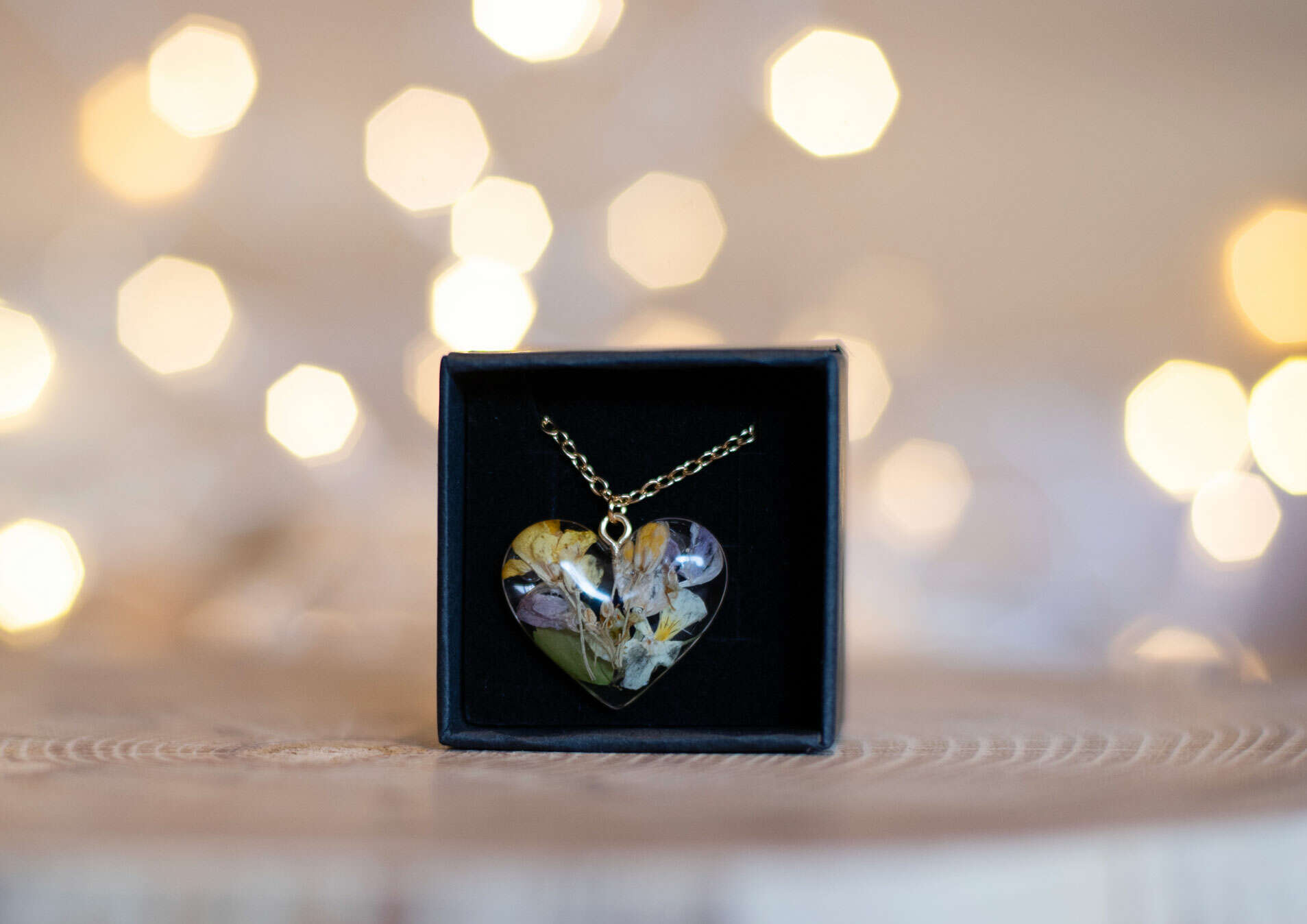 Wisiorek w kształcie serca