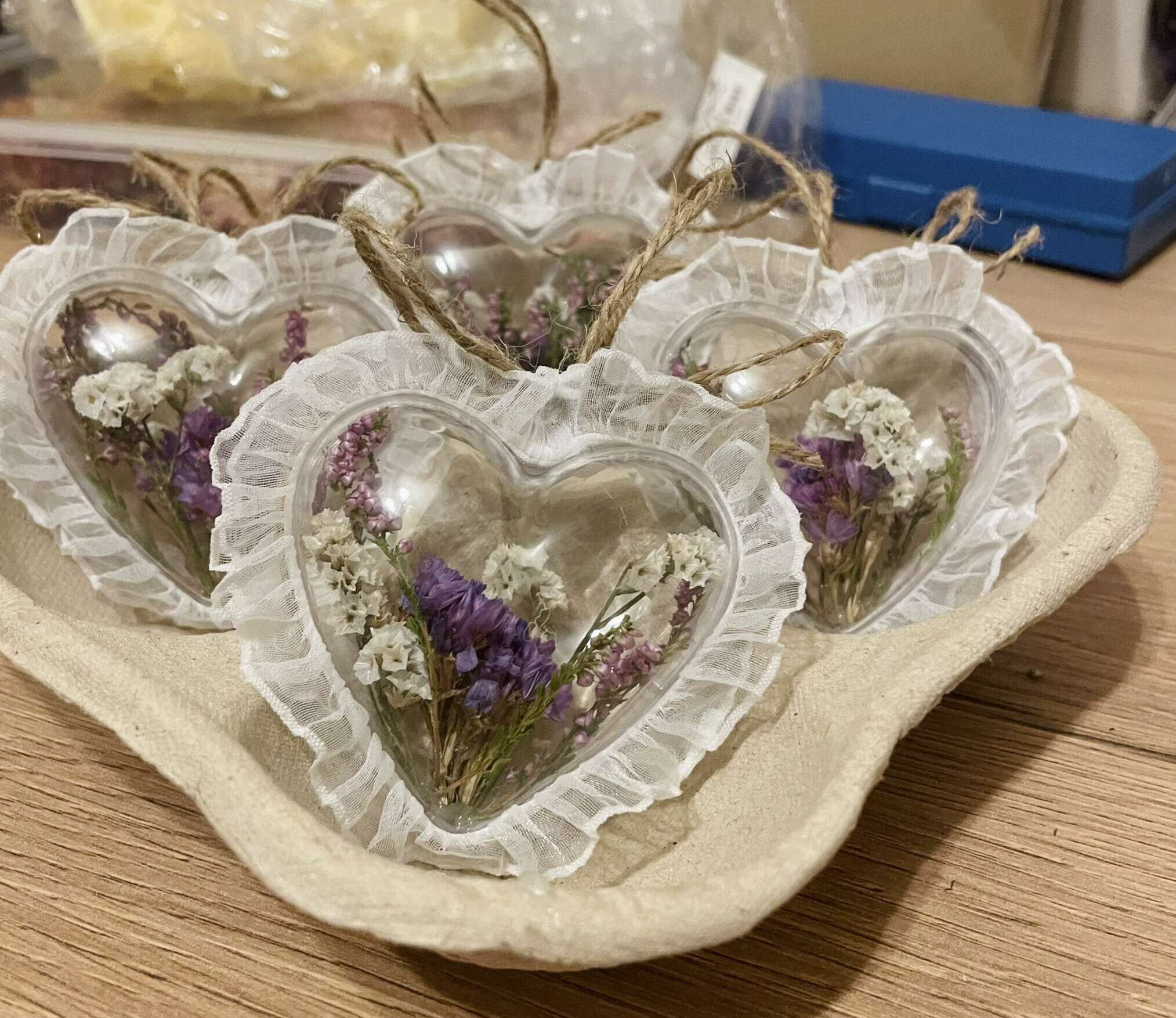 Serduszka / wrzos, zatrwian, falbanka, sznurek jutowy