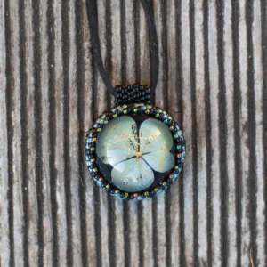 Wisiorek obszywany „GRAŻYNA”