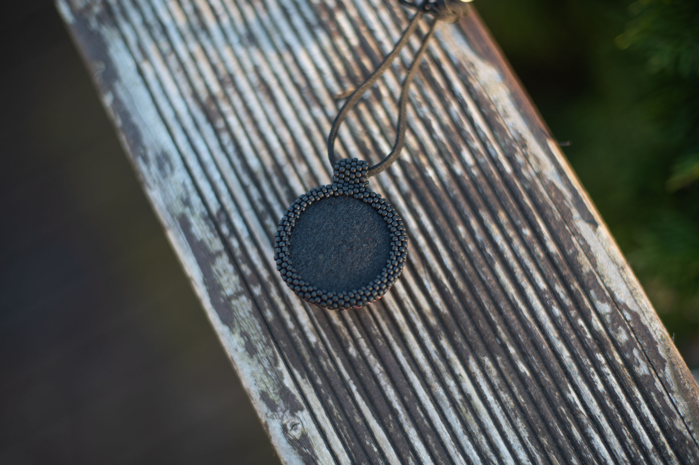 Wisiorek obszywany „MONIKA” - obrazek 3