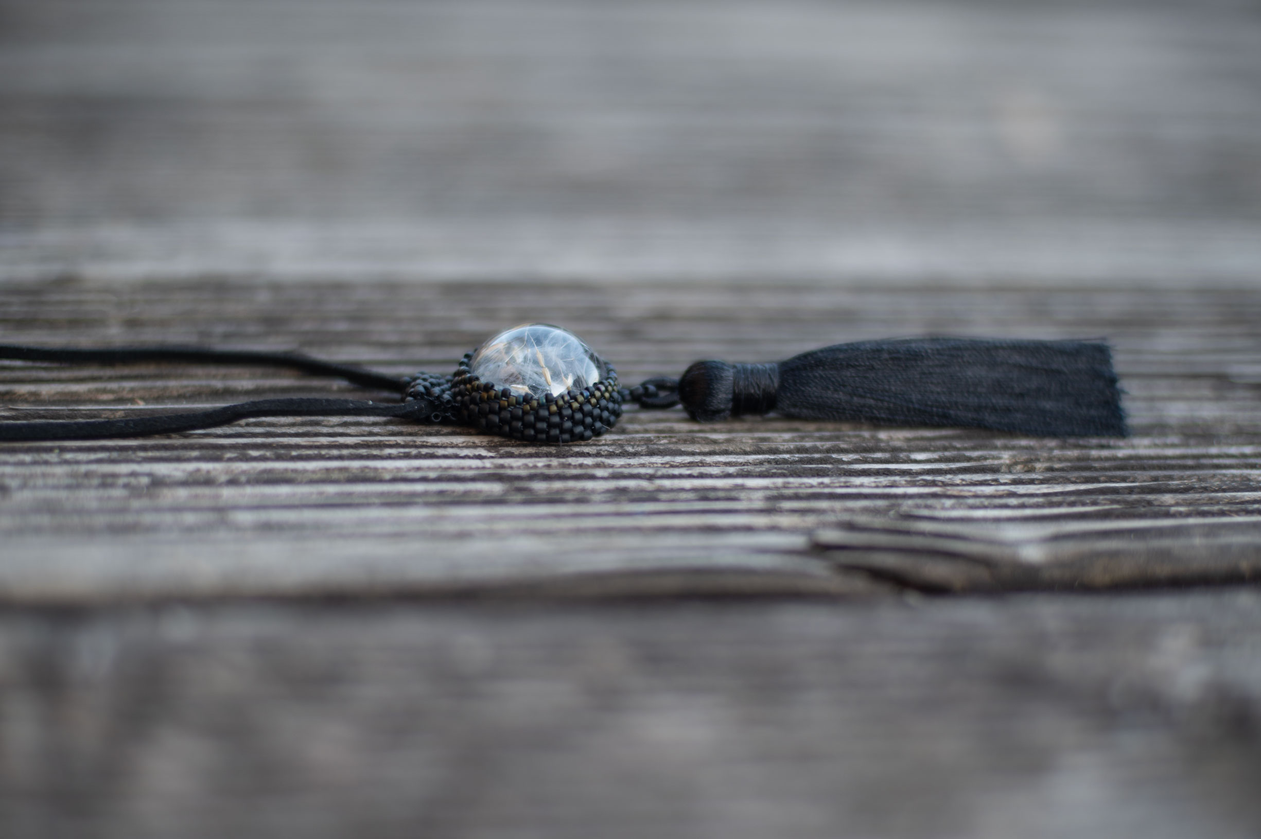 Wisiorek obszywany z chwostem „KINGA” - obrazek 3